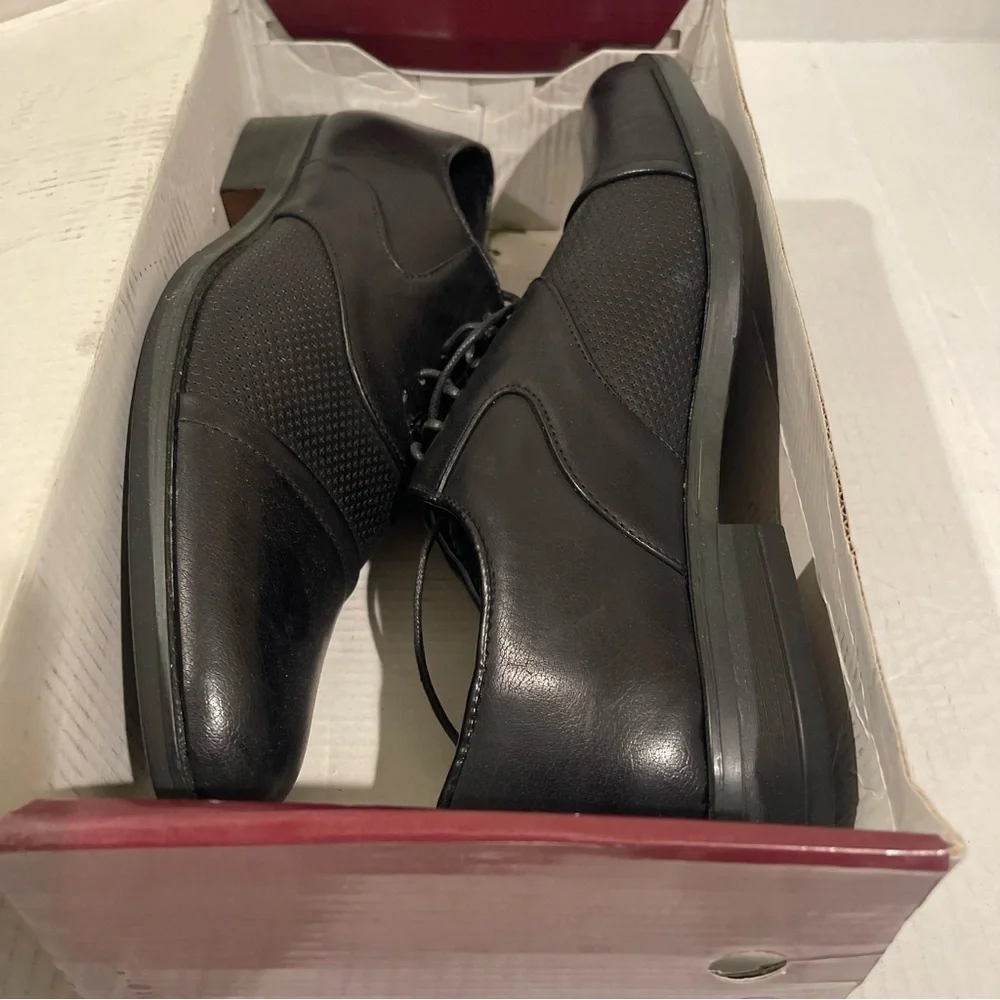 Men's Black Leather Lace-Up Dress Shoes